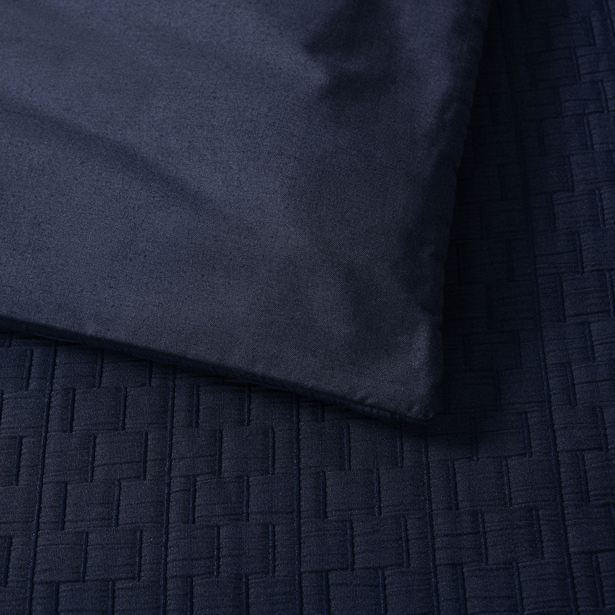 Bianca Burleigh Ink Jacquard Quilt Cover Set King